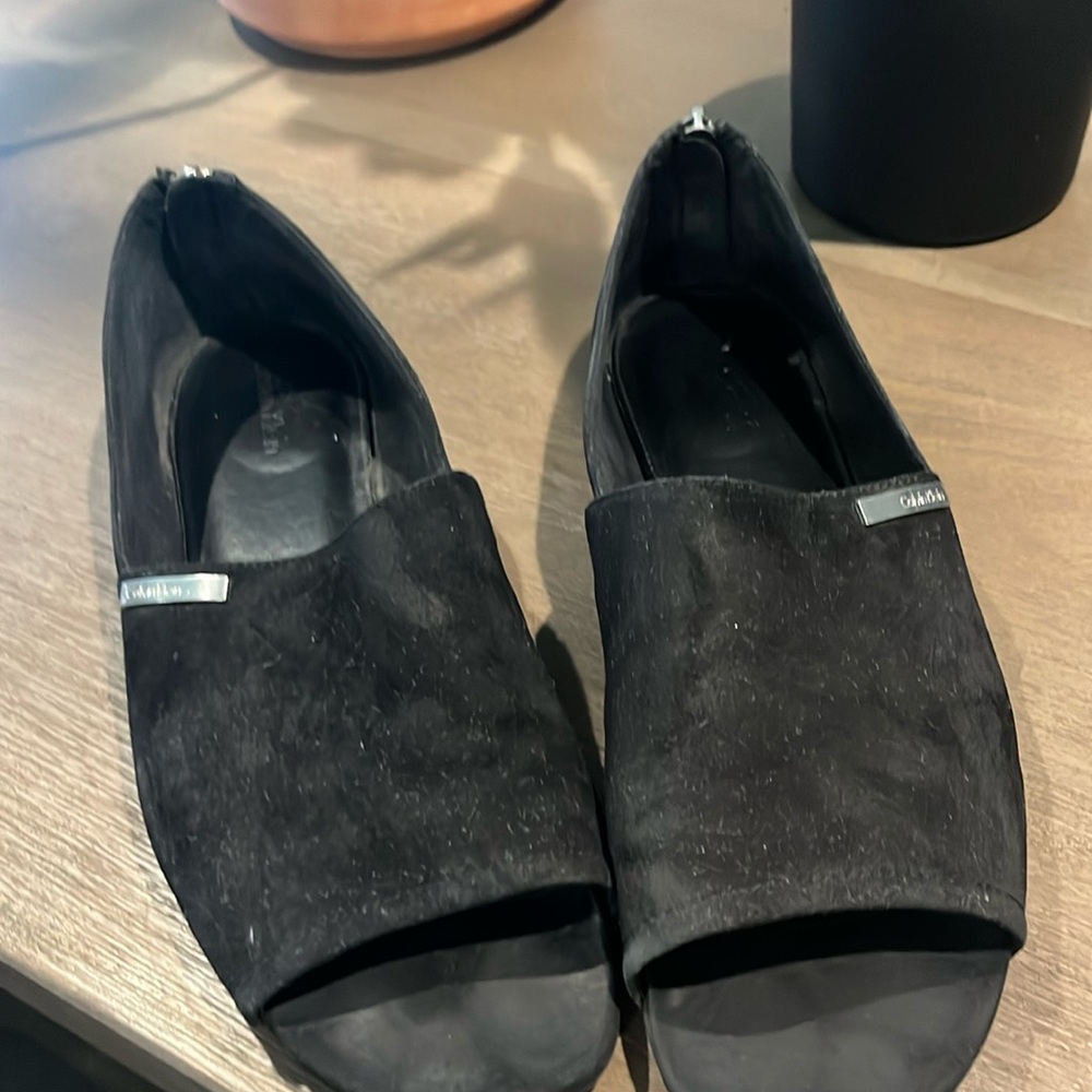 Calvin Klein Eve  black sandals size 8.5